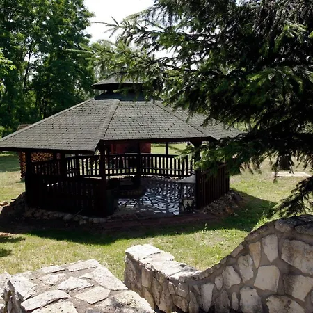 Nad Zalewem -pensjonat, Gasthuis Dzibice