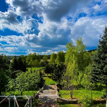 Nad Zalewem -pensjonat,