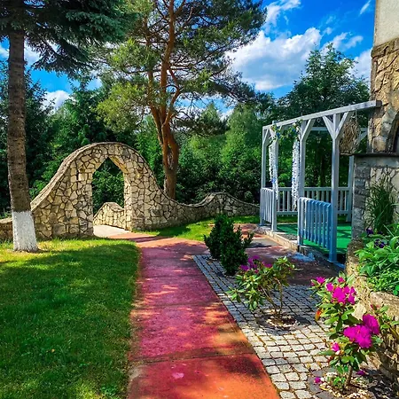 Nad Zalewem -pensjonat, Guest house
