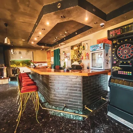 Nad Zalewem -pensjonat, Dzibice