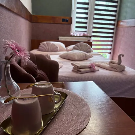 Nad Zalewem -pensjonat,