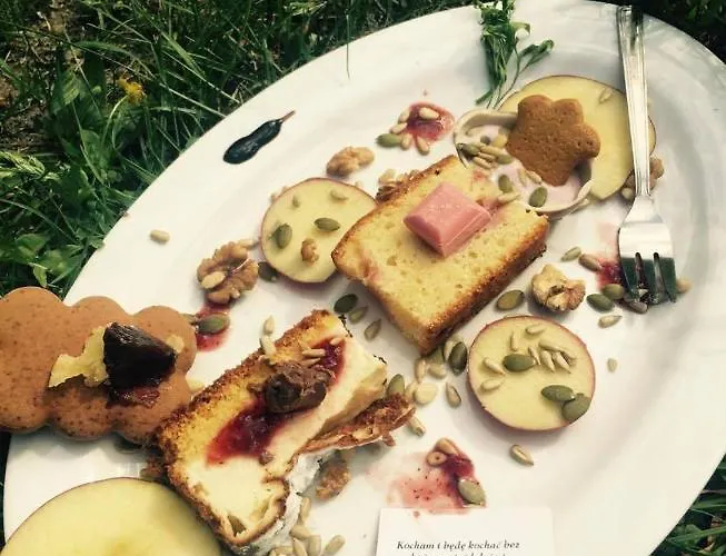 Nad Zalewem -pensjonat, Dzibice