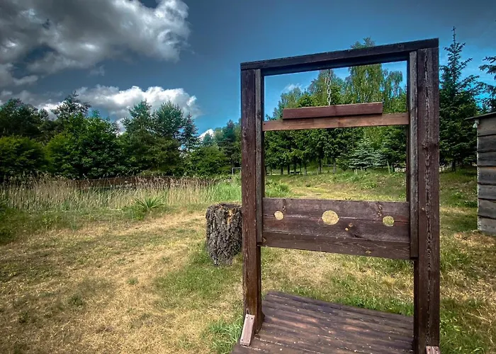 Nad Zalewem -pensjonat, 게스트하우스 3*