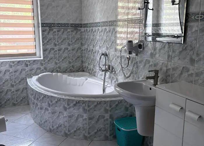 Nad Zalewem -pensjonat, 3*