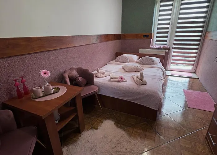 Nad Zalewem -pensjonat, 3* Dzibice