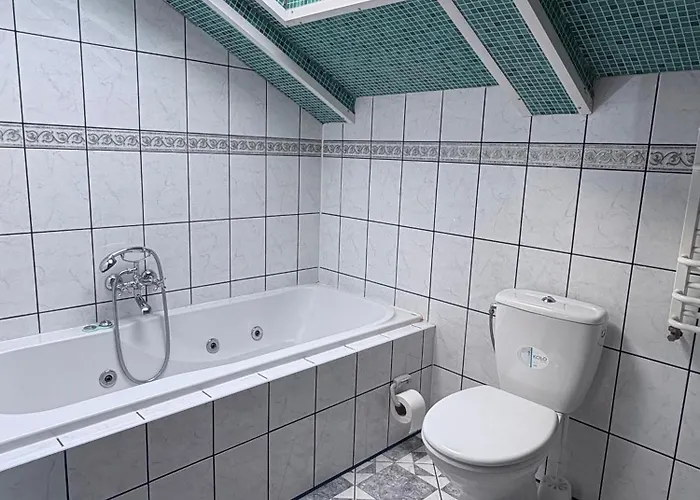 게스트하우스 Nad Zalewem -pensjonat, 3*